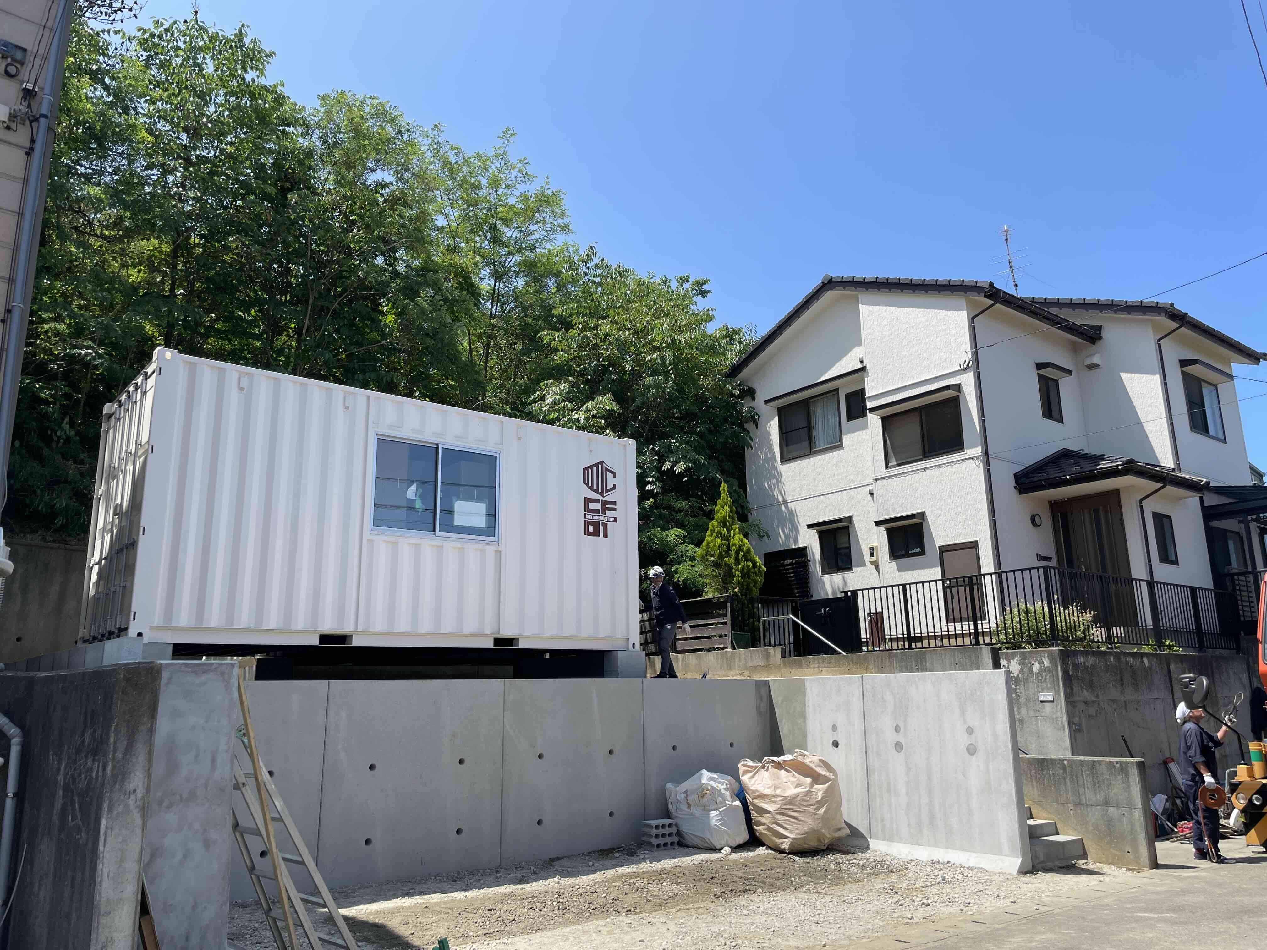 学生アパート用コンテナハウス、2基まとめて搬入完了！