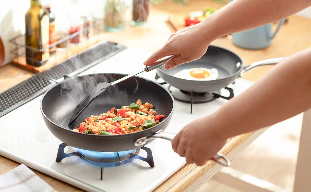 cainz_frying_pan_img_01_01_1220x752.jpg