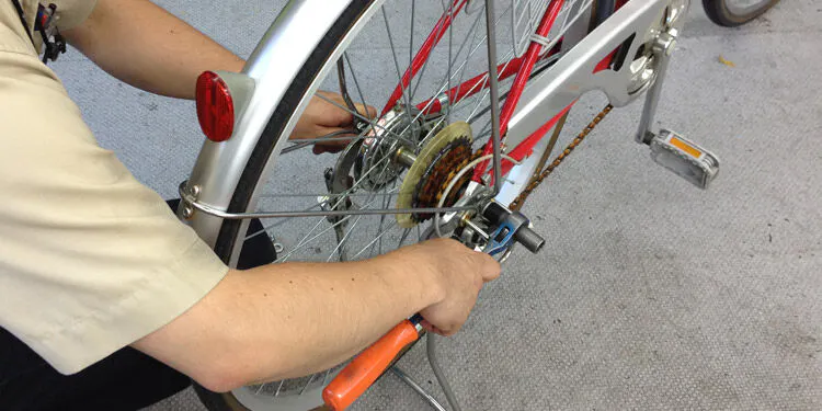 カインズの自転車修理サービス