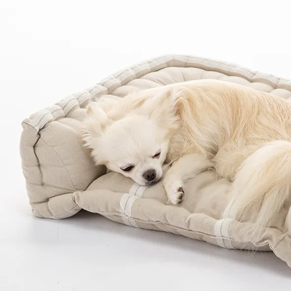 pet_bed_gallery_img2_590x590.jpg