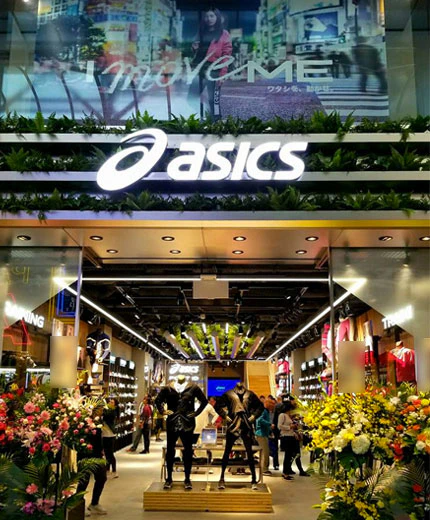 アシックス 大阪 心斎橋