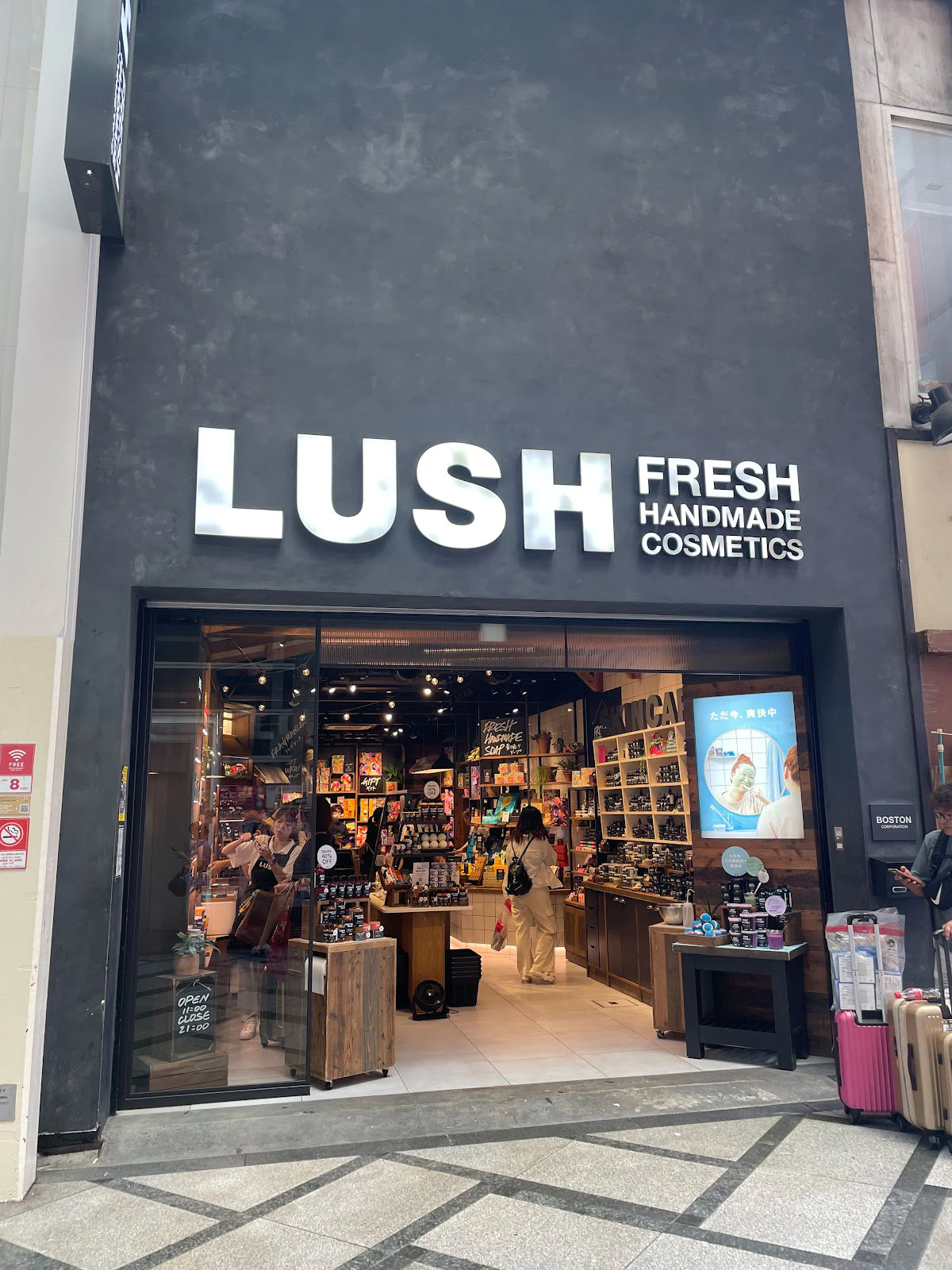 LUSH