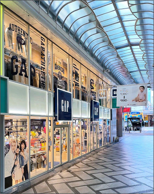 Gap／Gap Kids 心斎橋店（B1F・1F・2F）