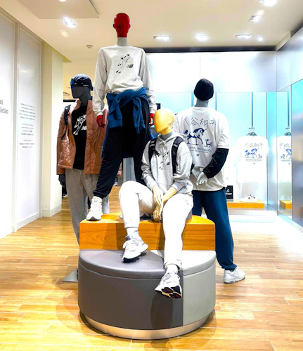 スポーツとライフスタイルを彩る一足を