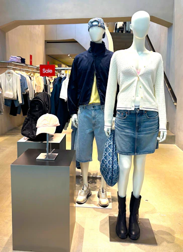 カッティングにこだわったシンプルで美しいデザインが特徴!