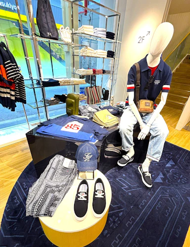 幅広い世代に愛されるTOMMY HILFIGER