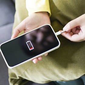 発火・爆発リスクあり!バッテリーが膨張したiPhoneの安全な処分方法4つ