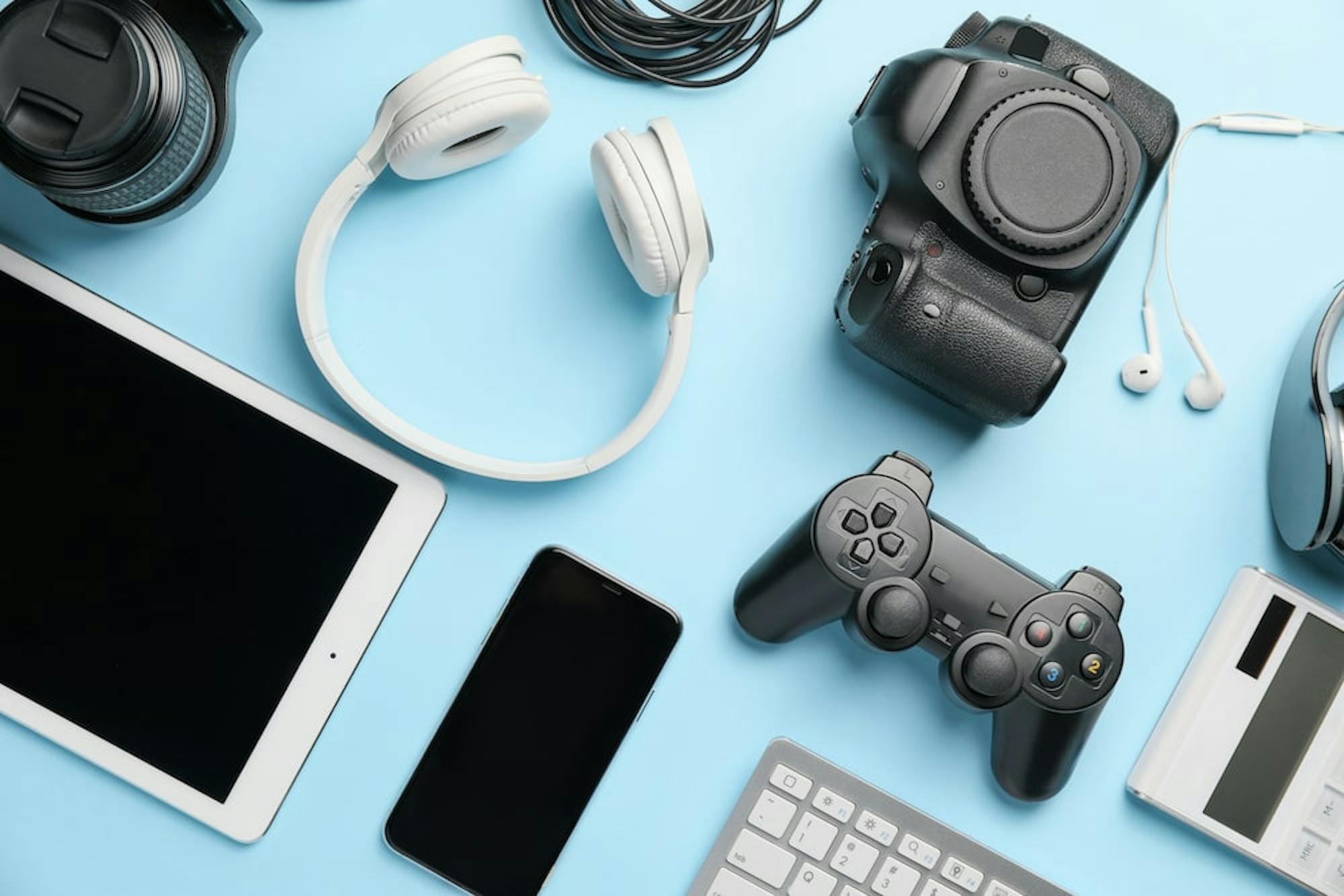 【デバイスとは?】スマホにおけるデバイスの意味や関連用語をわかりやすく解説!