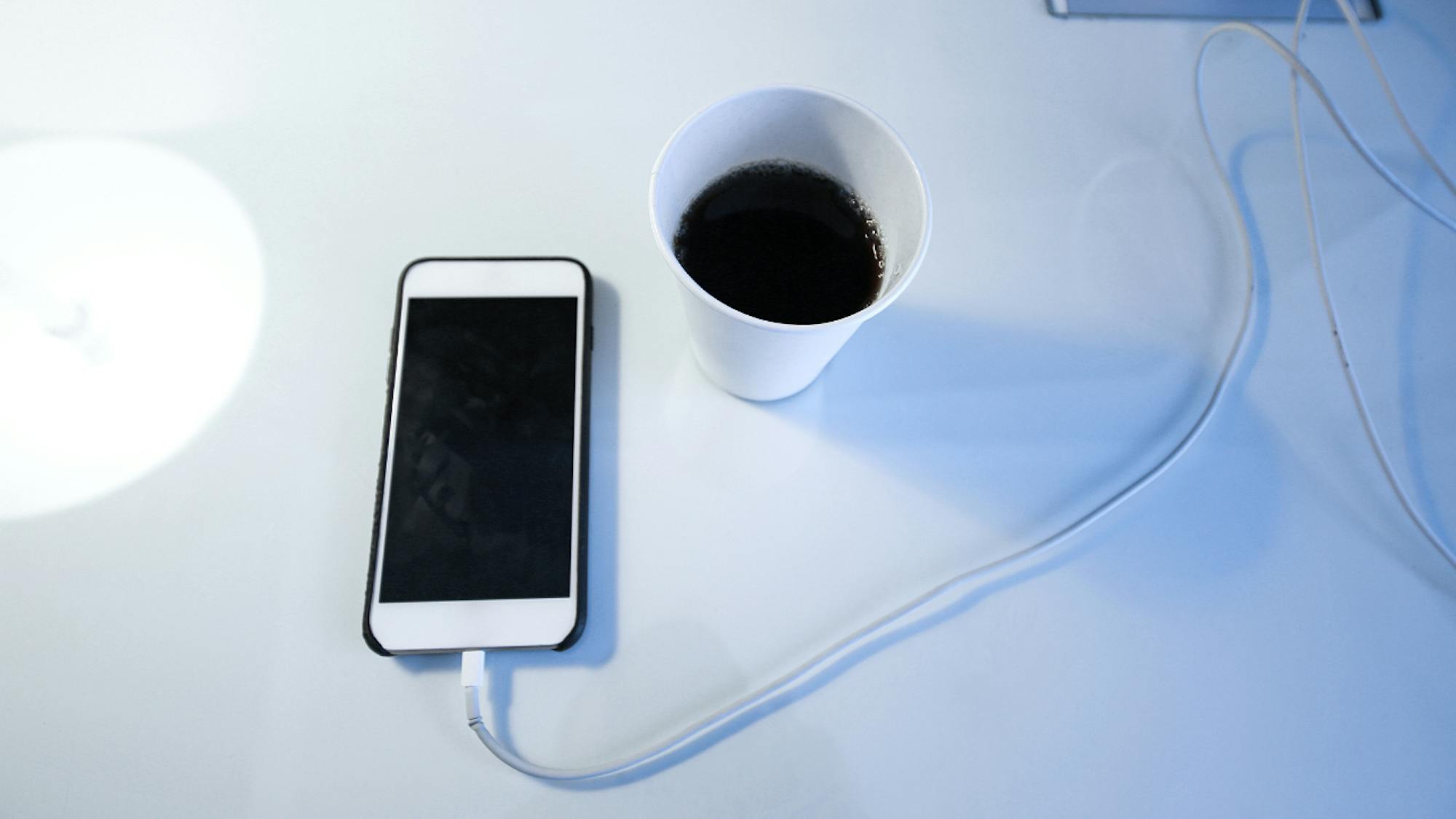 【充電できない！】アイフォンが復活する6つの対処法