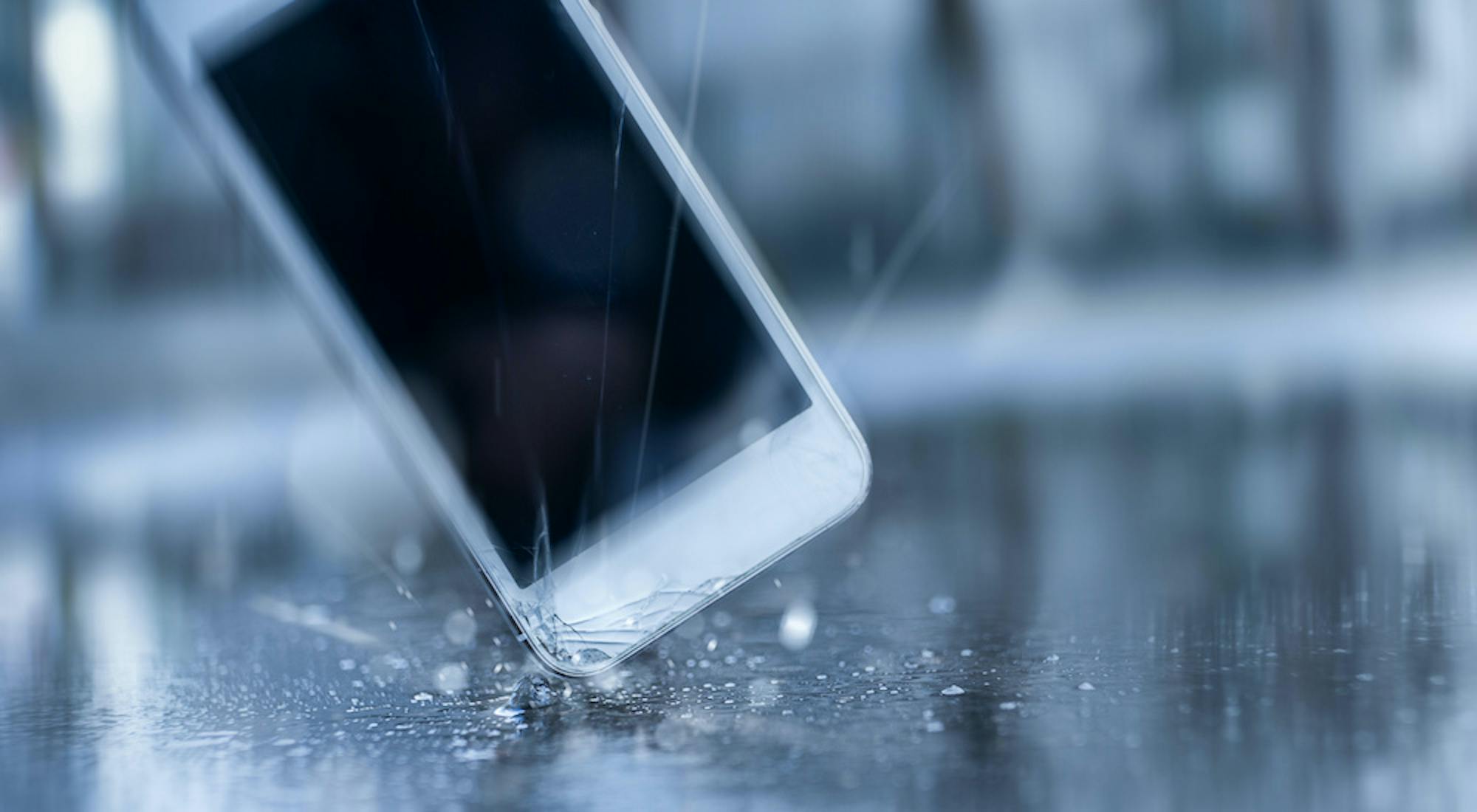 iPhoneが壊れた!画面が割れた!すぐに修理ができない時の対処法