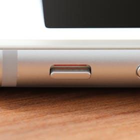 iPhoneをマナーモードに設定・解除する方法!消せる音と消せない音についても解説