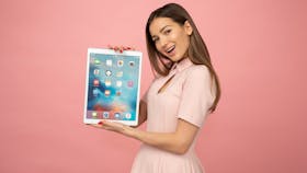 【業務効率アップ】法人タブレットの失敗しない選び方｜用途別おすすめ機種と最適な活用シーンを解説