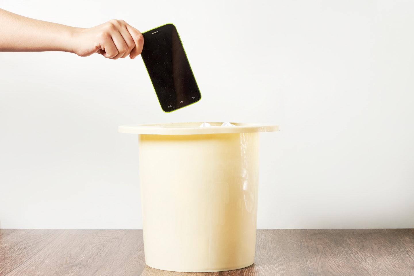 古いiPhoneの処分費用の目安