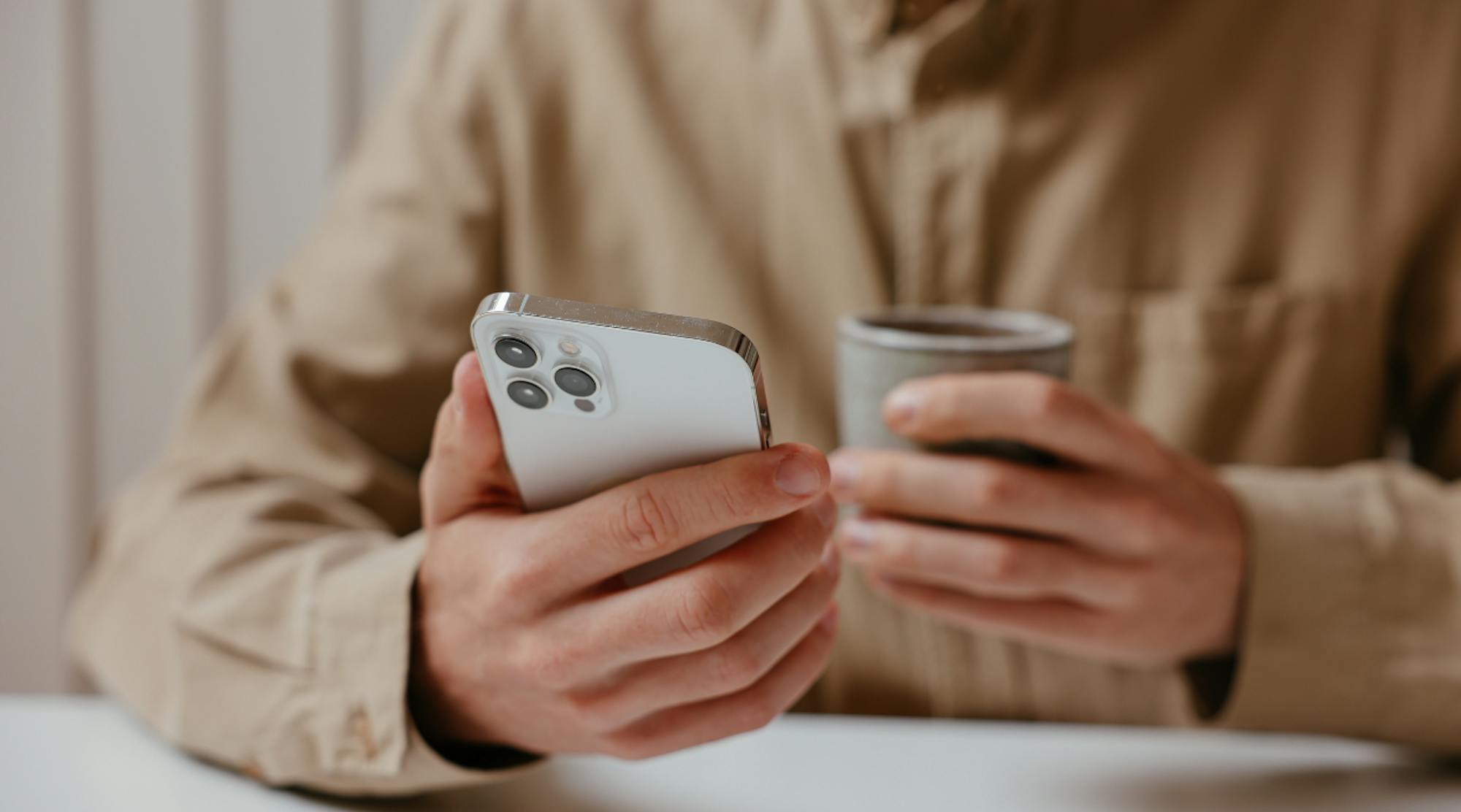 電源が入らないiPhoneは買取に出すべきか?原因と改善方法について解説