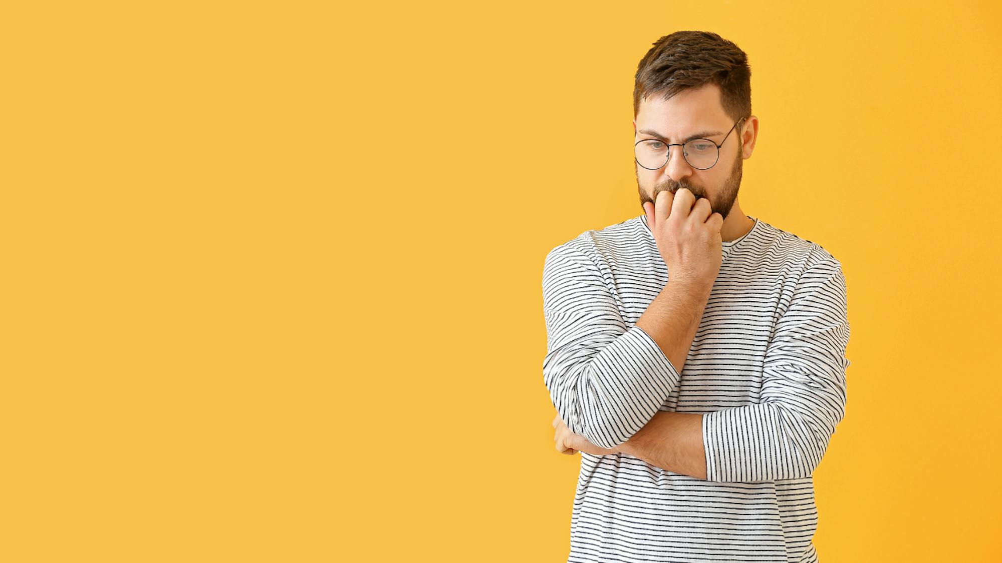 【フリーズ・無反応を即解決】スマホの画面が反応しない時の原因と対処法8選