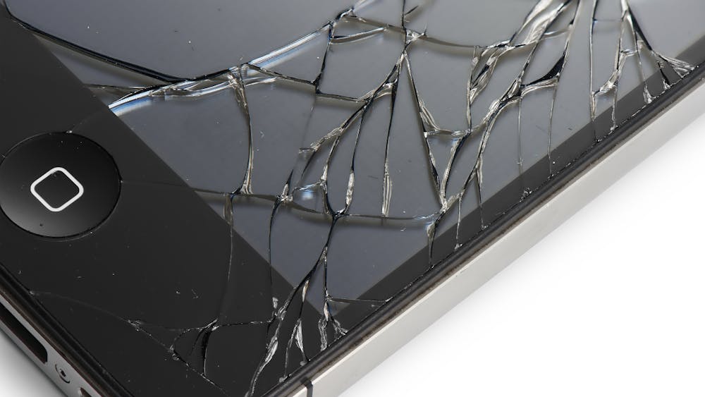 ホームボタンが壊れたiPhoneでも下取りや買取をしてもらえるの?故障した時の事例や対処法も解説