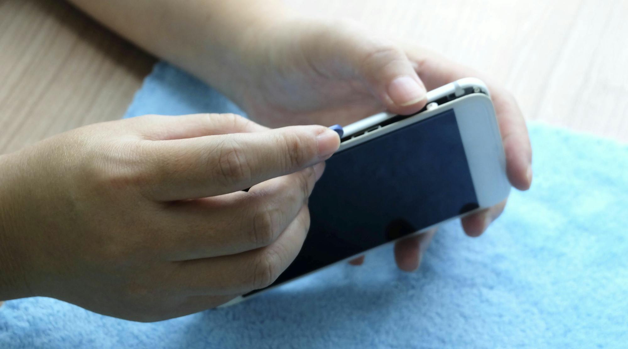 iPhoneのジャンク品は自分で修理できるの?基礎知識や注意点を解説!