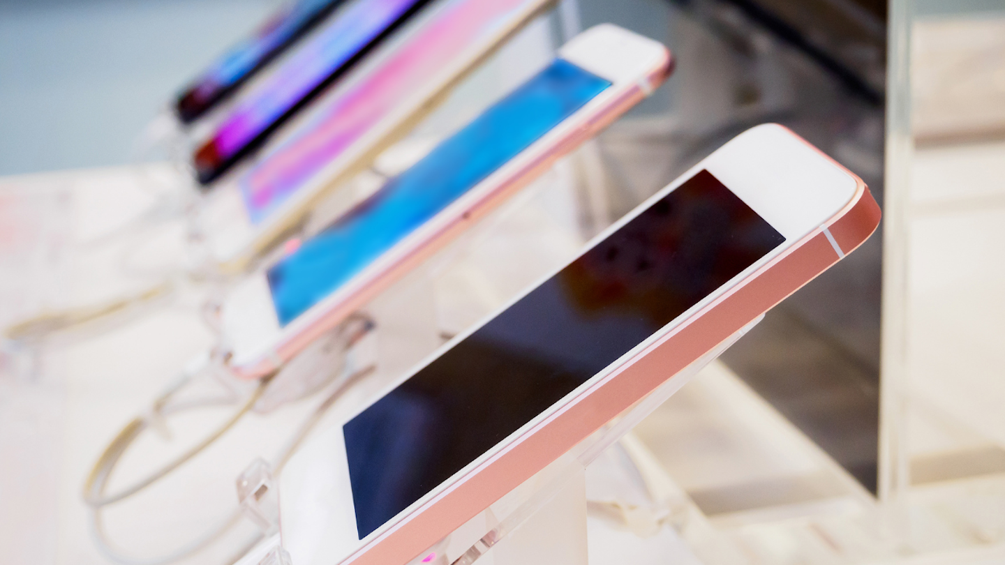 大手家電量販店のスマホの処分方法まとめ！エディオン・ケーズ・ヤマダ・ヨドバシの回収対応も解説