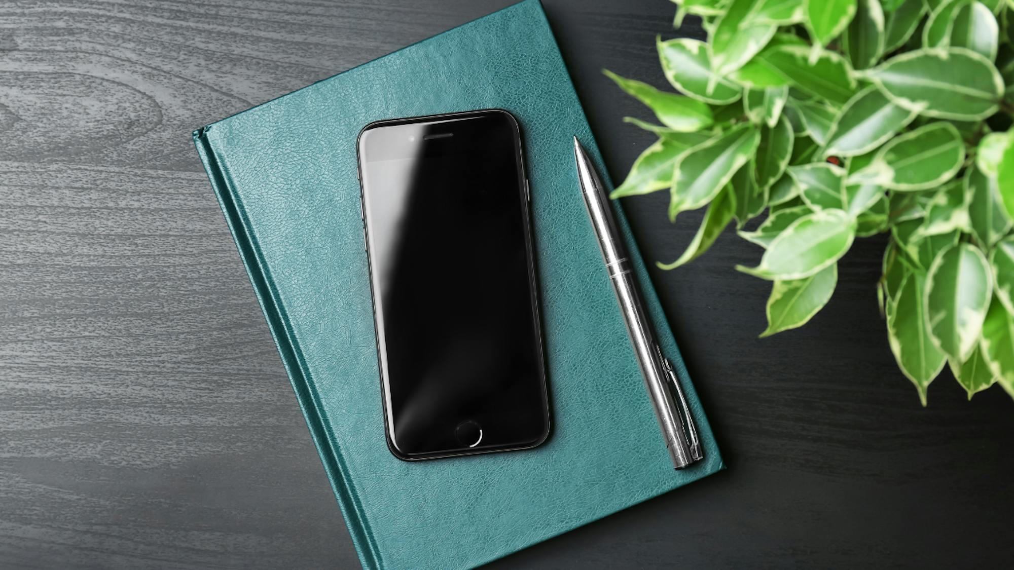 【2024年最新】iPhoneの中古価格を徹底比較!iPhone 15・14・13・12・SEのおすすめモデルを解説