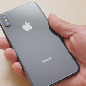 再起動を繰り返すiPhone Xの対処方法とは?