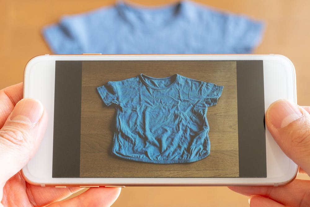 iPhone買取ならメルカリ!?メリットや相場、安心して売るコツをご紹介