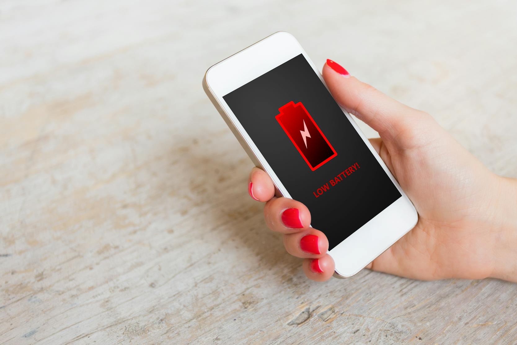 「バッテリーに関する重要なメッセージ」の表示が消えない！どうしたらいいの？