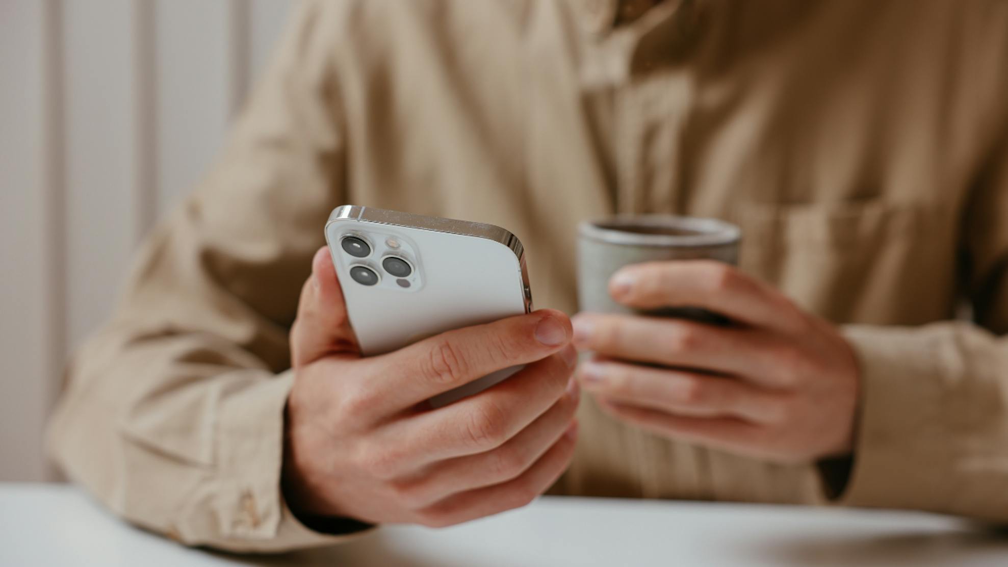 損しない!iPhoneの買取と下取りを徹底比較!