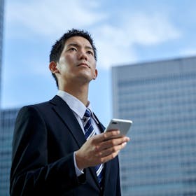 法人スマホ導入のメリット・デメリット総まとめ!失敗しない契約先と運用時の注意点