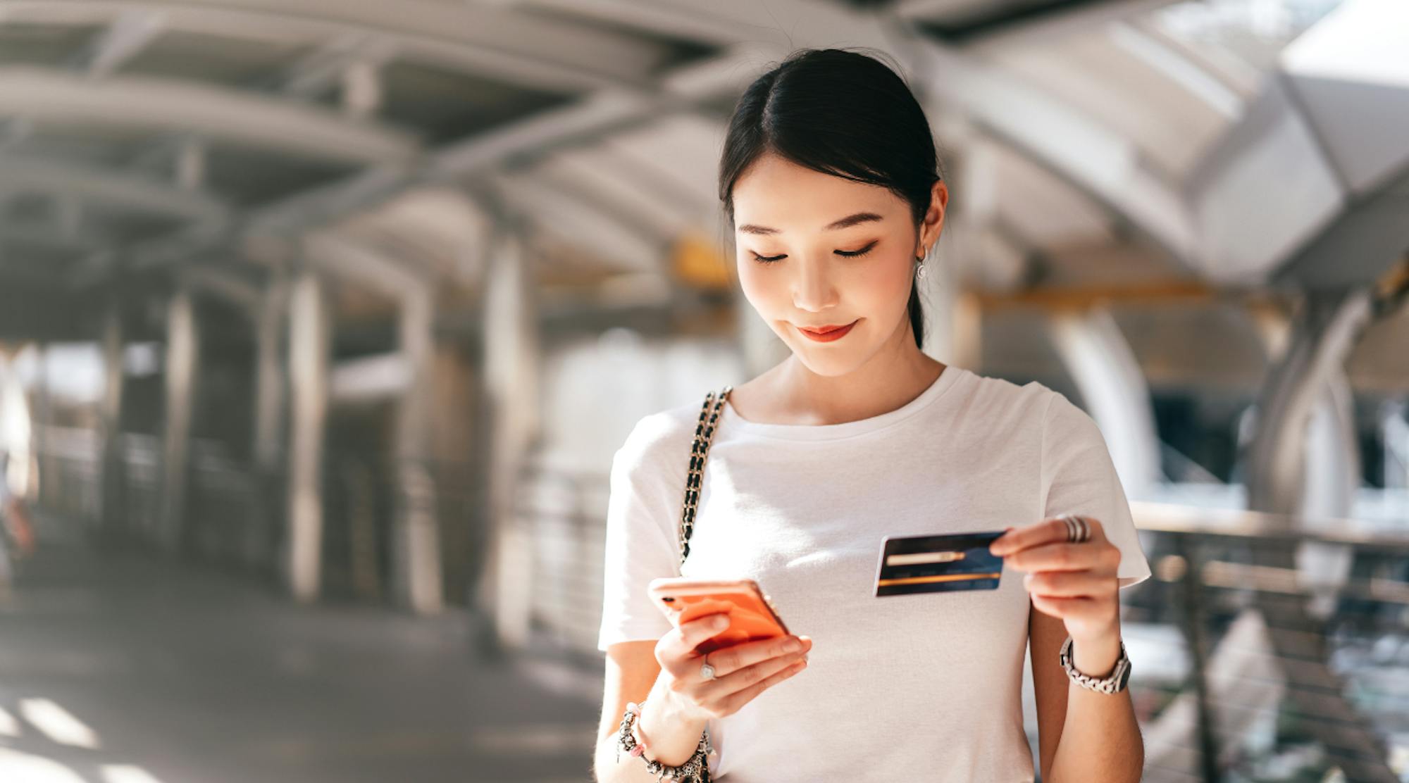 近くの買取店で買取してもらえなかった壊れたスマホは「ナオセル買取」へ