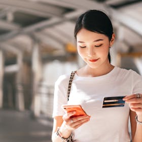 近くの買取店で買取してもらえなかった壊れたスマホは「ナオセル買取」へ