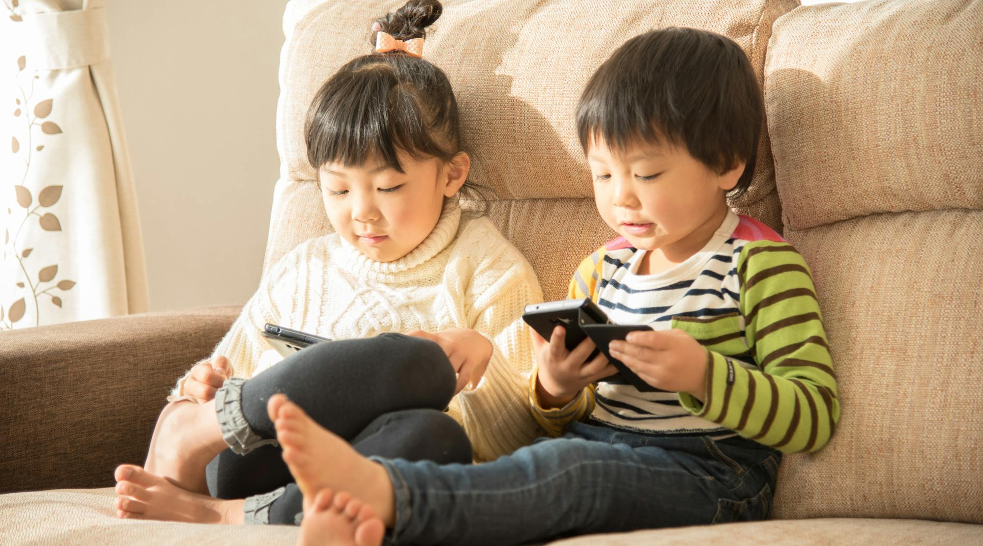 iPhoneを子供に持たせる時に時間制限をつけたい!スクリーンタイム設定や課金制限の方法を解説!