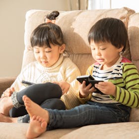 iPhoneを子供に持たせる時に時間制限をつけたい!スクリーンタイム設定や課金制限の方法を解説!