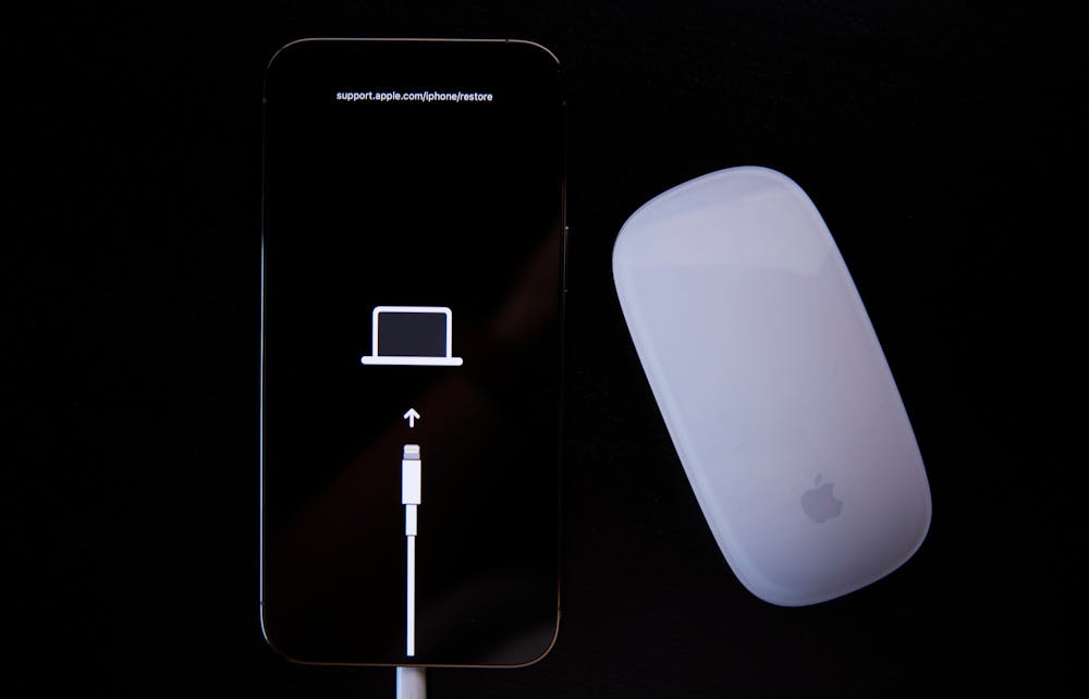 iPhoneのリカバリーモードが解除できない!原因と解除方法を解説