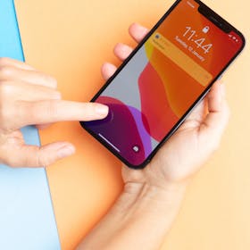 iPhone 16eの発売日とは?特徴とiPhone SE3との違いを解説!