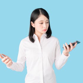iPhoneを2台持ちして「会社用」と「個人用」で使い分けるメリットとは?デメリットも紹介!