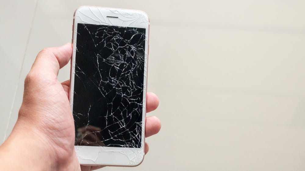 iPhoneのジャンク品とは?買取に出す際の注意点をわかりやすく解説