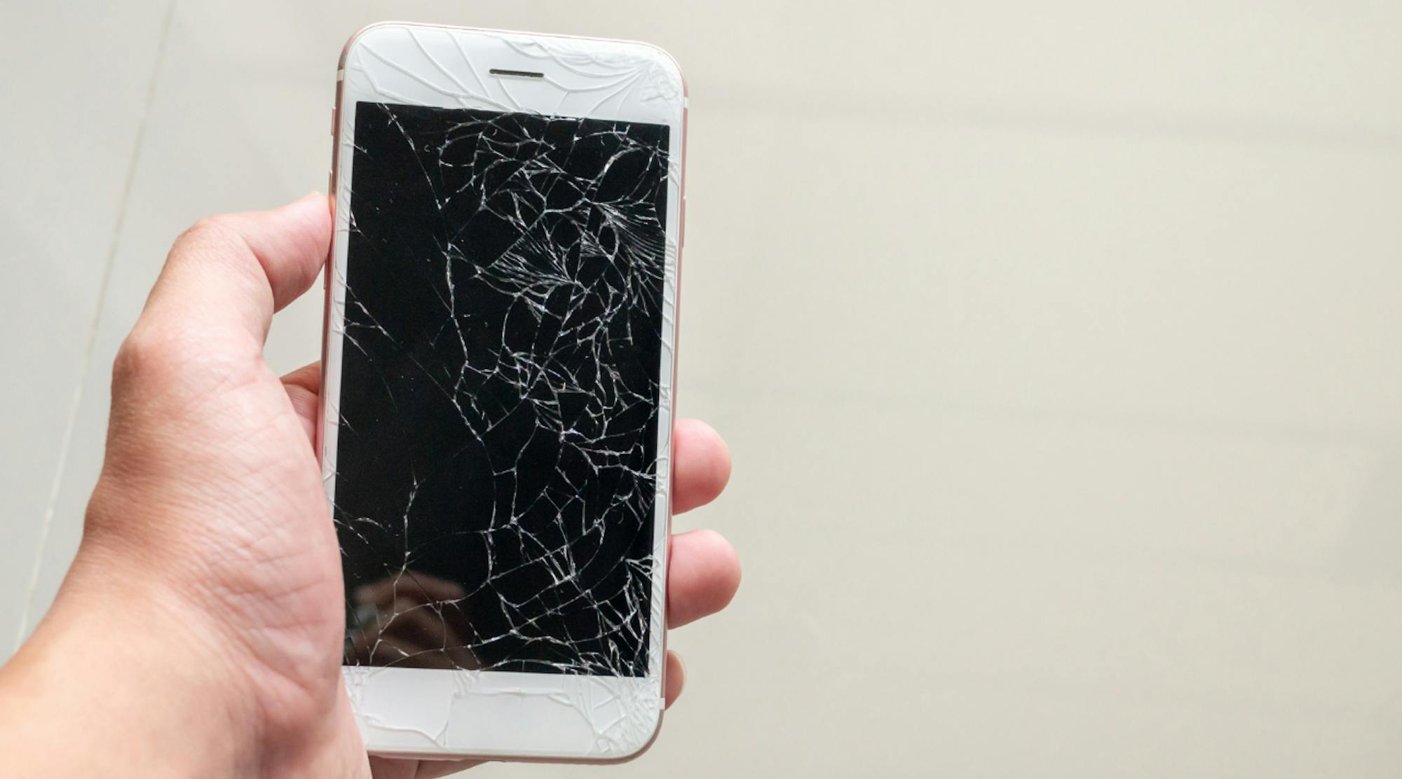 iPhoneのジャンク品とは?買取に出す際の注意点をわかりやすく解説