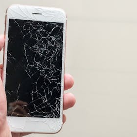 iPhoneのジャンク品とは?買取に出す際の注意点をわかりやすく解説