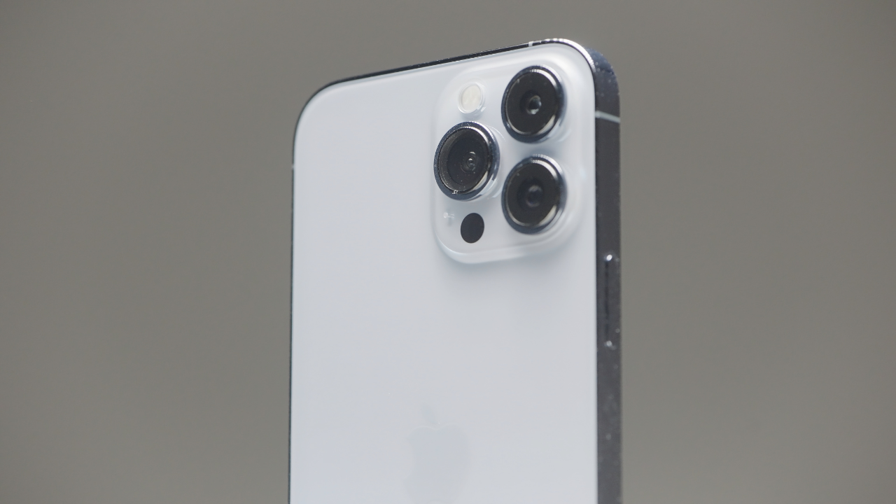 iPhoneのセキュリティロックアウトとは?文鎮状態にしないための原因と解除方法を徹底解説