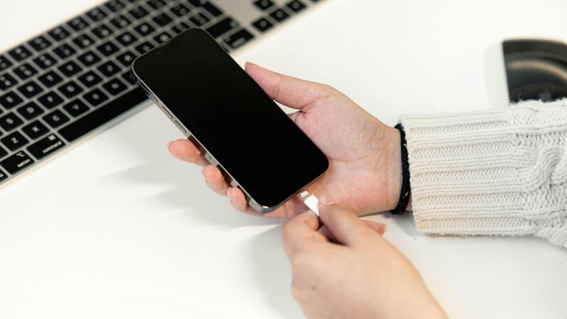 iPhoneが充電できない！焦らず試せる「緊急チェックリスト」と故障診断のツボ