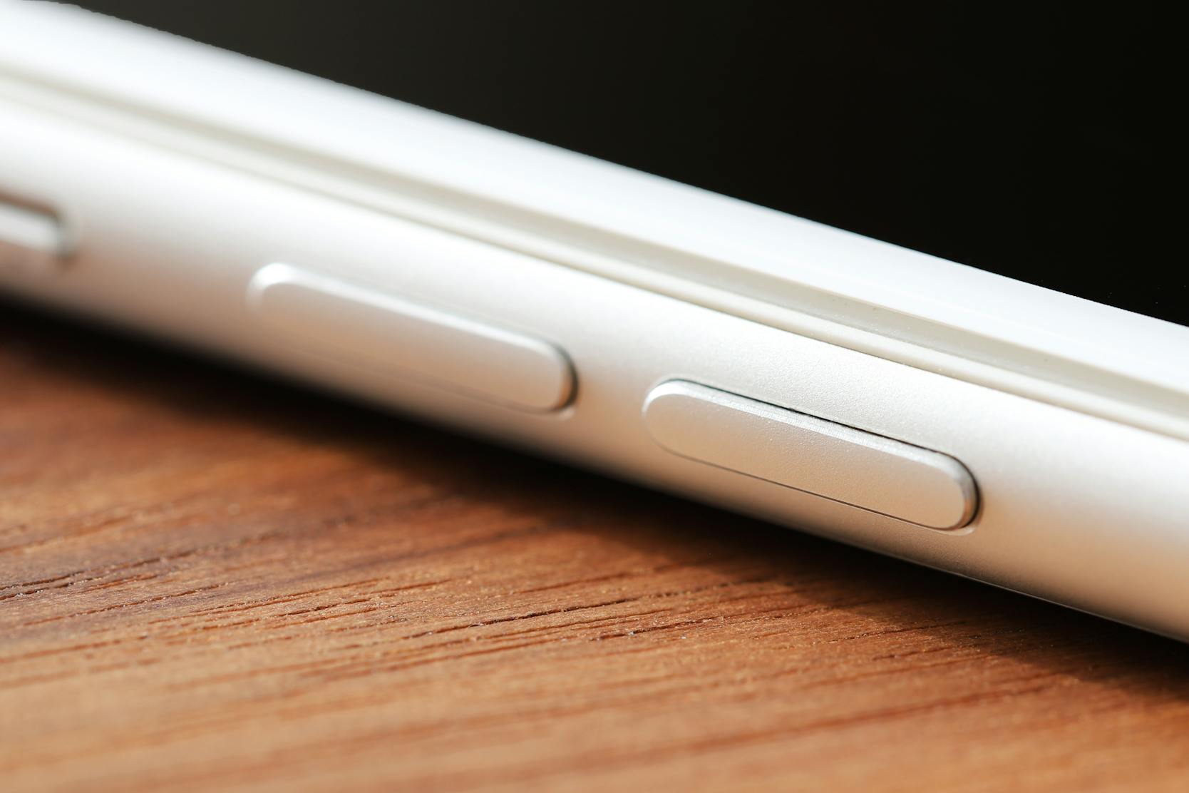 iPhoneの音量調整ができない時に「原因と対処法5選」