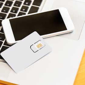 SIMロック解除とは?メリットや方法を解説