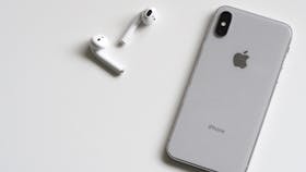 iPhoneのバッテリー交換はいつすべき？バッテリーを長持ちさせる方法も解説