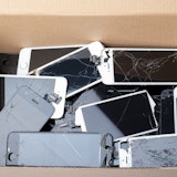 【壊れたiPhone】を安全に処分・廃棄する5つの方法と初期化できない場合の注意点