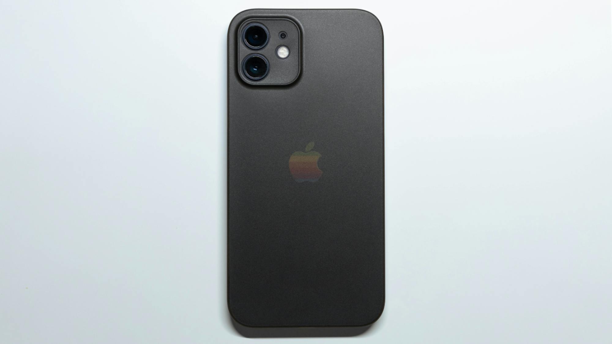 iPhone16eとiPhone16の違いを徹底比較!どっちを買うべき?