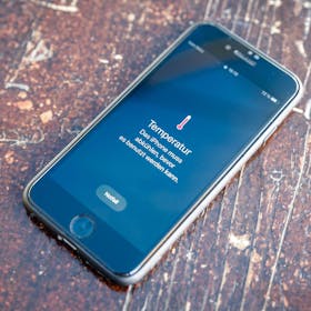 iPhoneに「温度警告」の表示が!絶対にしてはいけない間違った対処法とは?