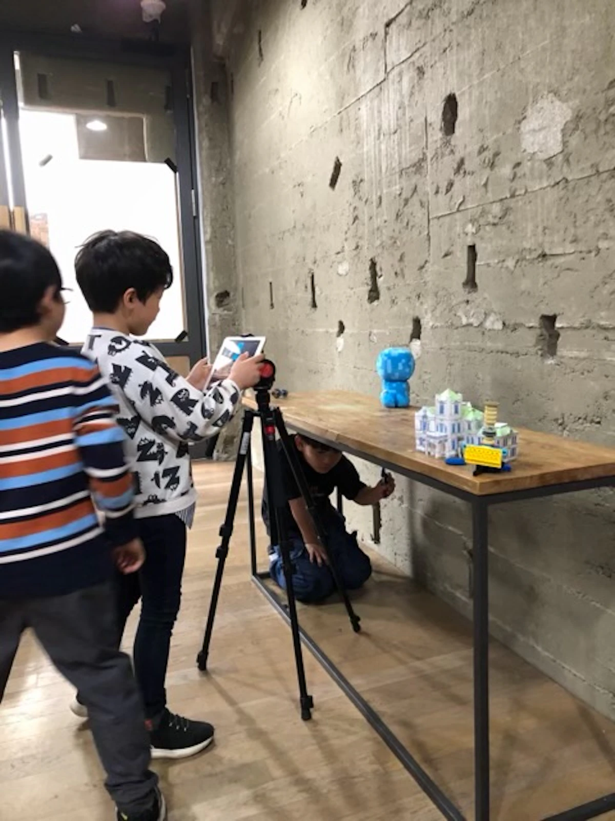 子どもがゲーム・YouTubeばかりで心配…「作る側」に回す発想とは
