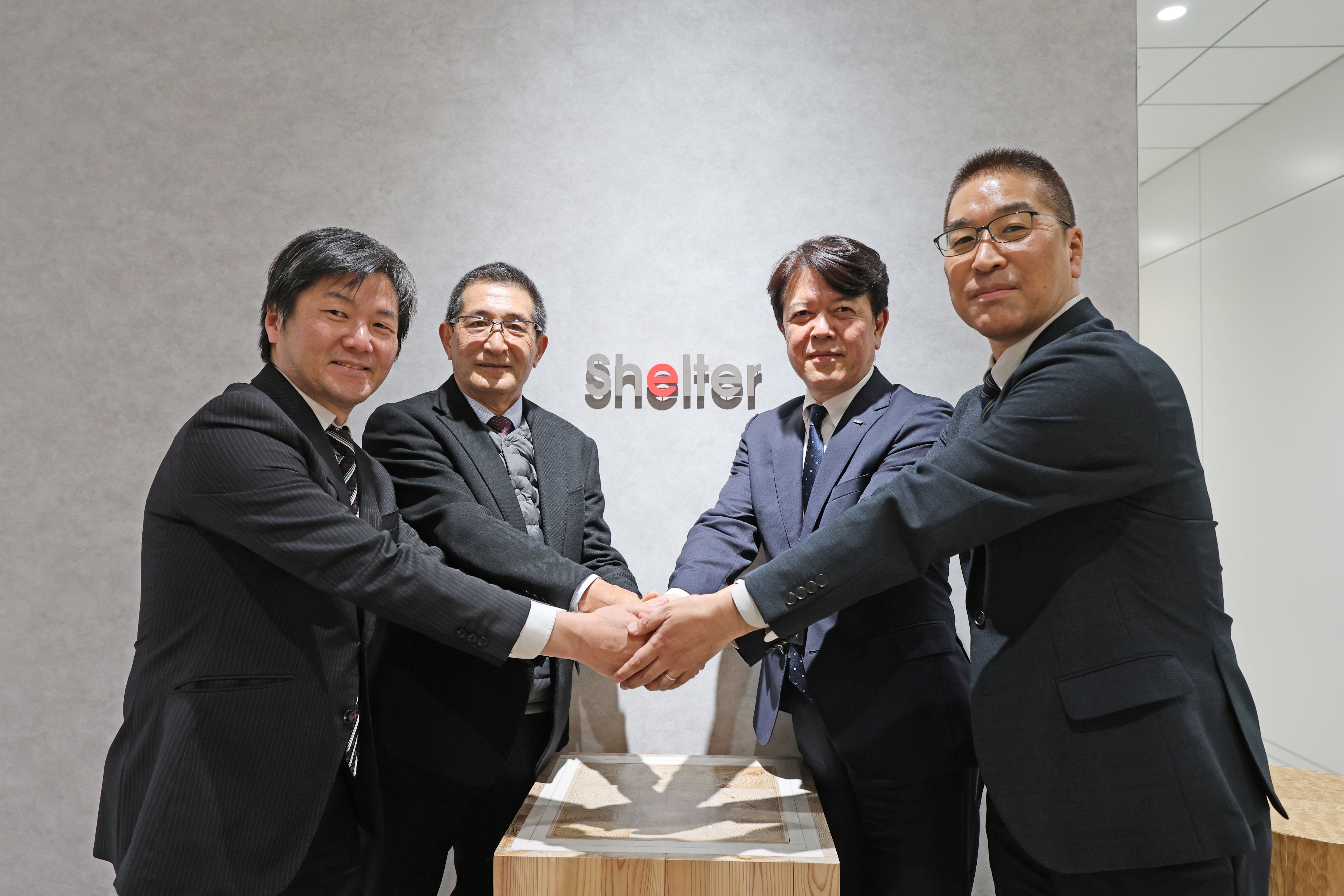 株式会社シェルター