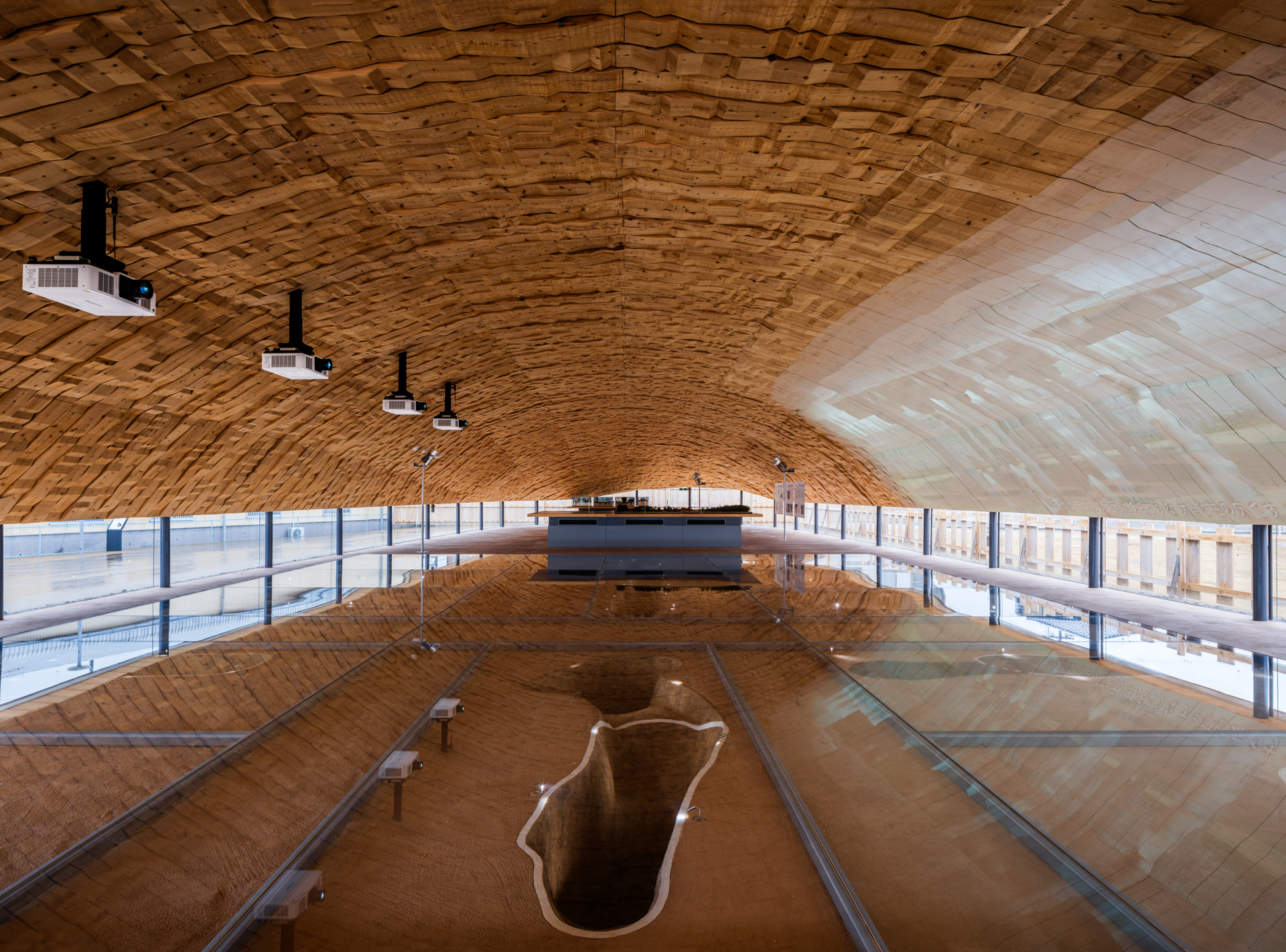 伊勢遺跡史跡公園遺構展示施設｜株式会社シェルター