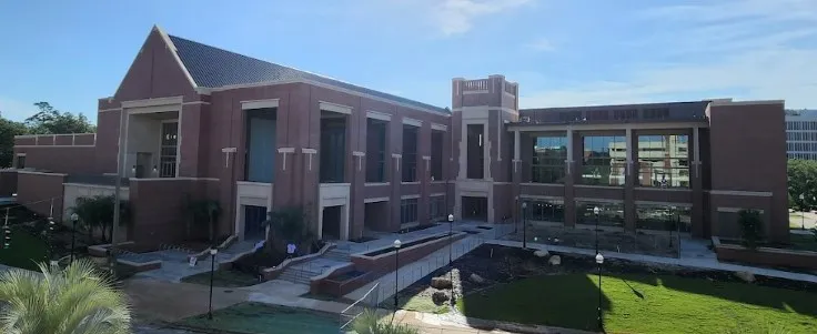 FSU乱射事件が発生したフロリダ州立大学（FSU）の学生会館（Student Union）